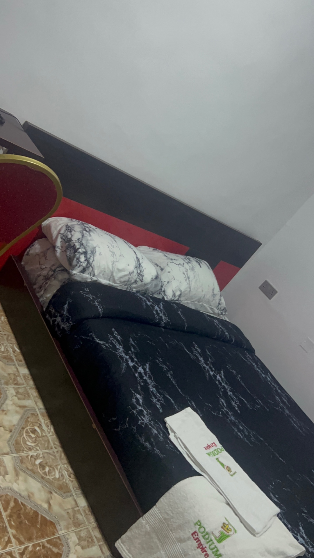 Okanku (8) bedroom