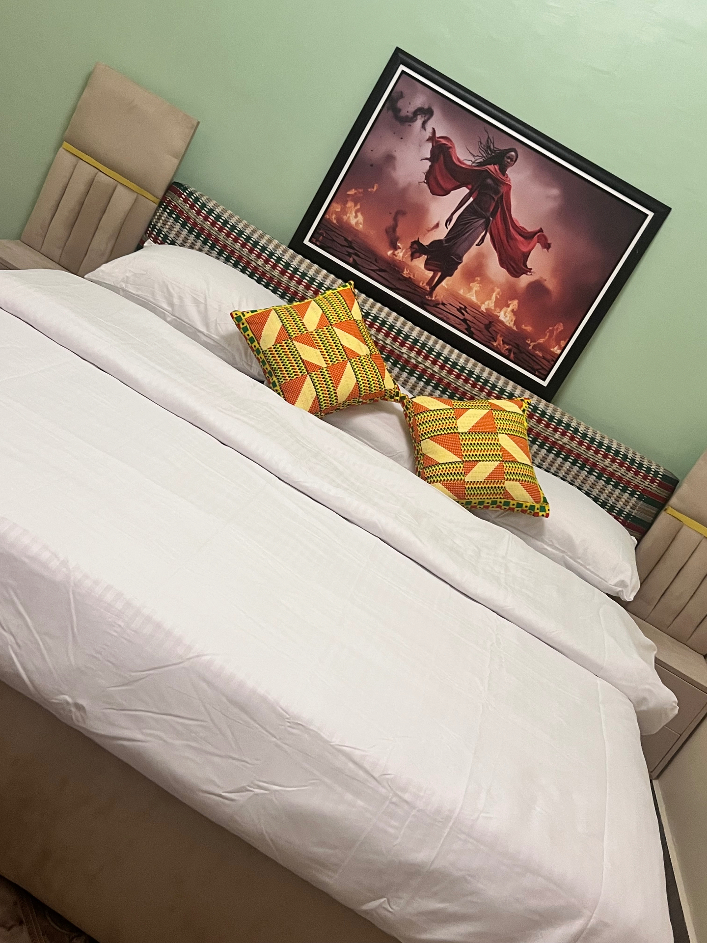 Adunni (2) bedroom, side view